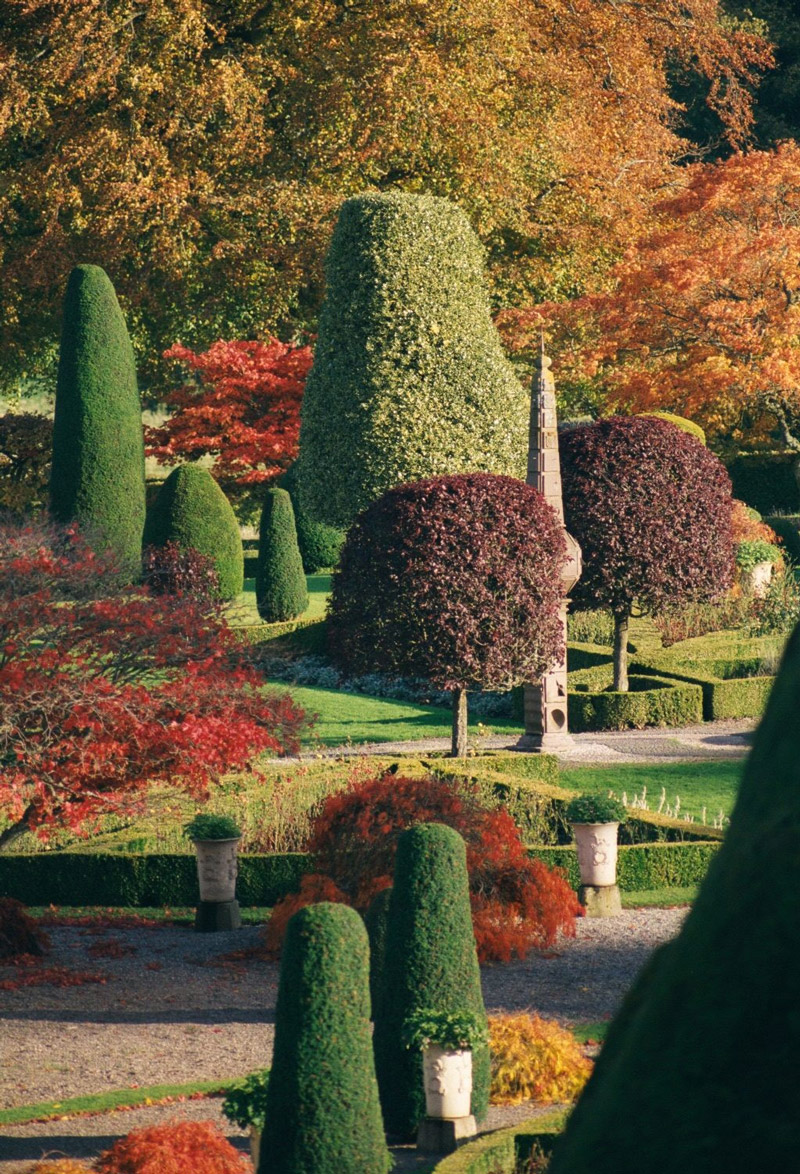Autumn, Drummond Castle Gardens