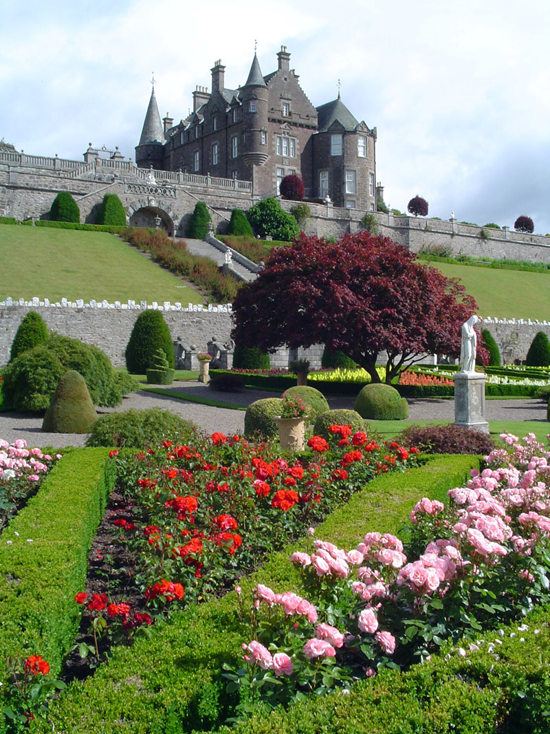 Parterre, Drummond Castle Gardens