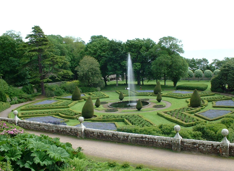Dunrobin Castle Garden, Highlands