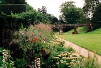 Eltham palace garden2