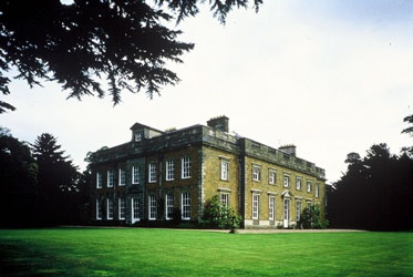 Farnborough hall garden