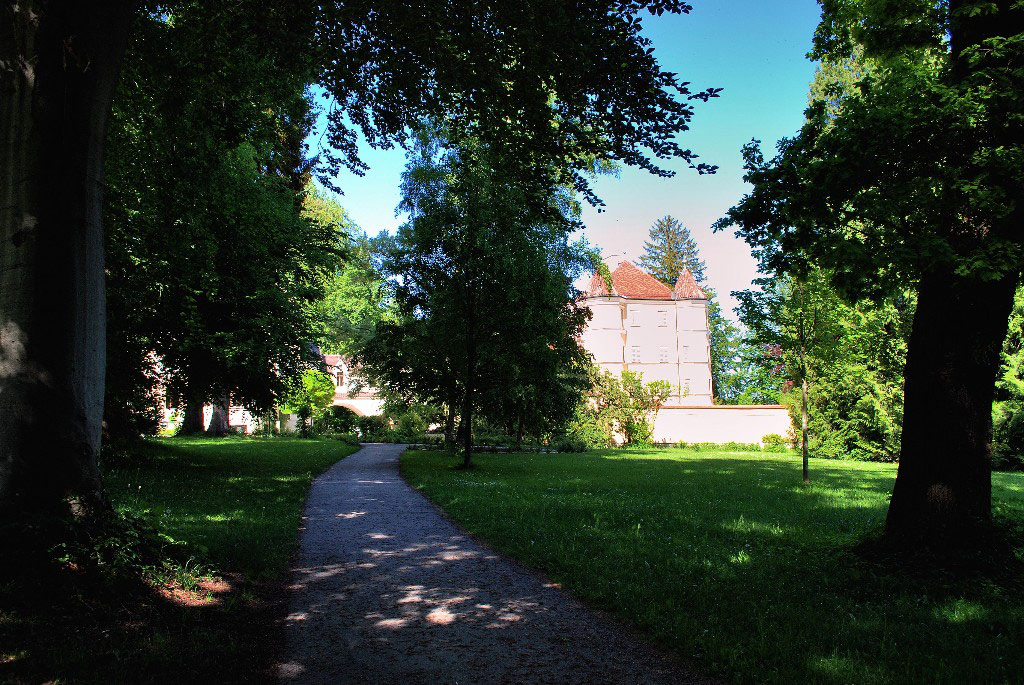 Garatshausen Schlosspark, Germany