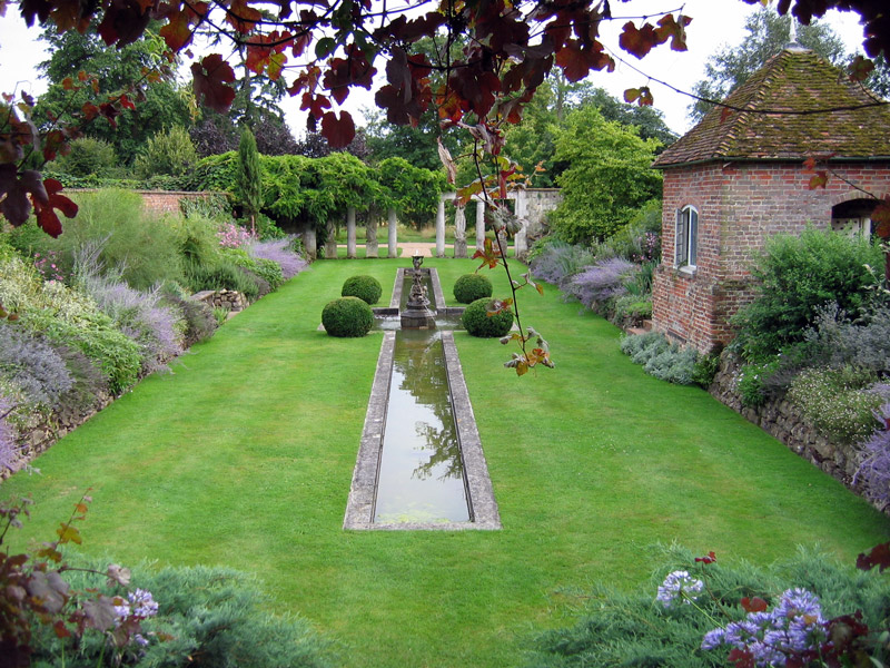 Italian Garden, Godinton House