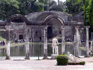 Hadrian villa garden