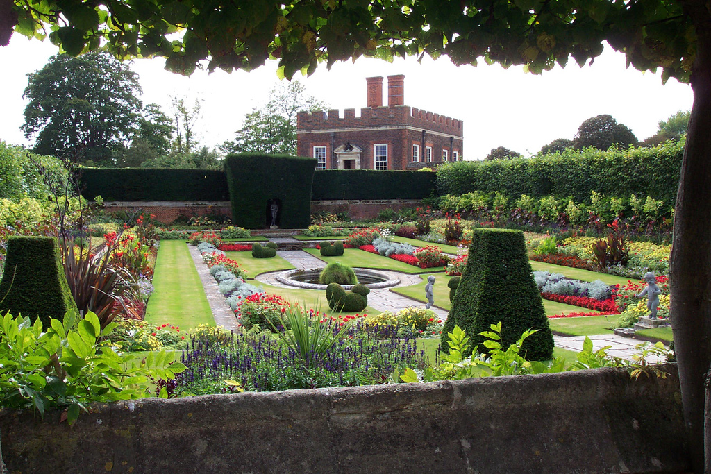 Hampton Court Palace Garden Paula Funnell
