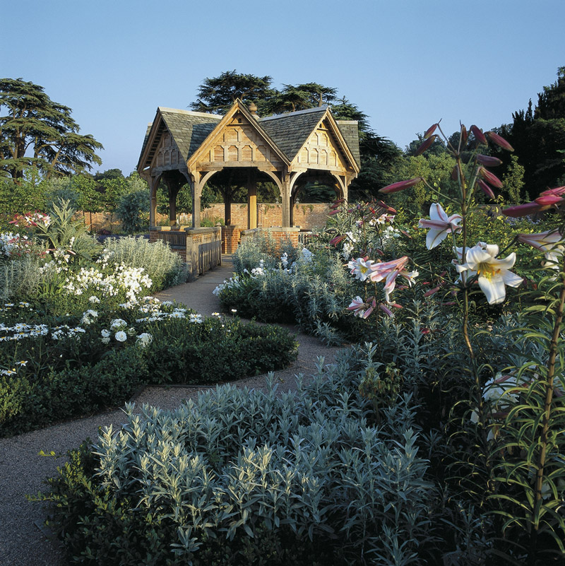 Pavillion, Hampton Court Garden