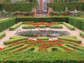 Hampton Court Sunken Garden