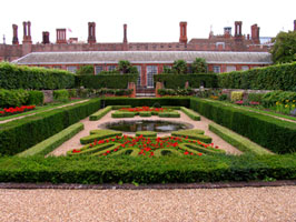 Hamptoncourtgarden
