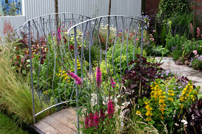 Life Long Living, Hampton Court Palace Flower Show 2007