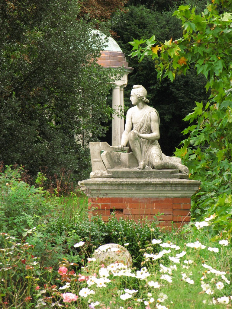 Hatchlands Park Naomi