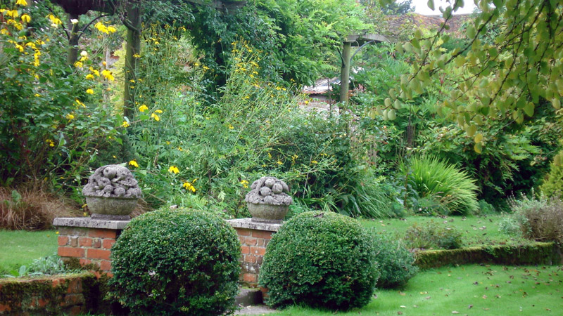 Heale House Garden, Wiltshire