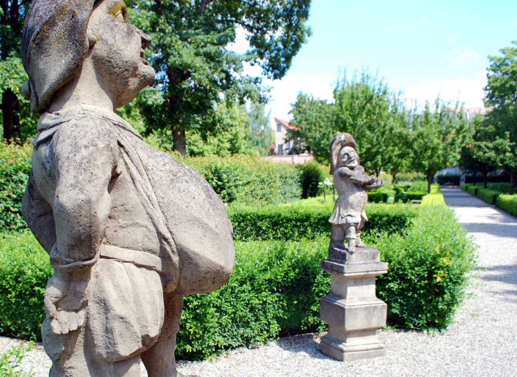 Statues, Hesperidengärten