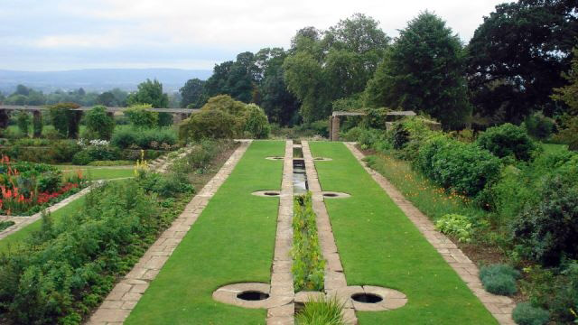 Channel, Hestercombe House Gardens
