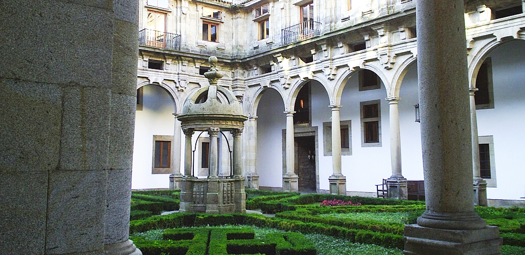 Hostal de los Reyes Catolicos Aker