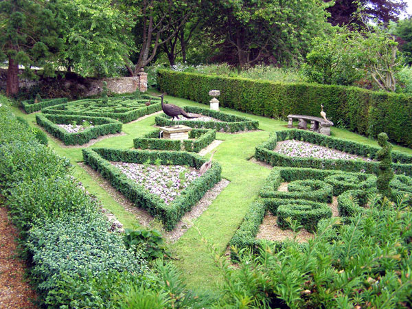 Knot Garden, Houghton Lodge