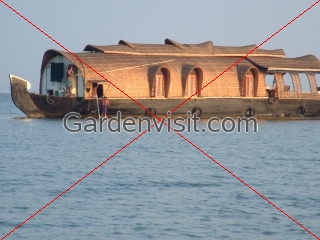 House Kerala Boat