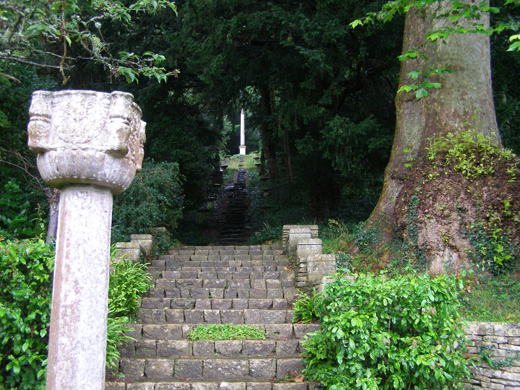 Steps, Iford Manor
