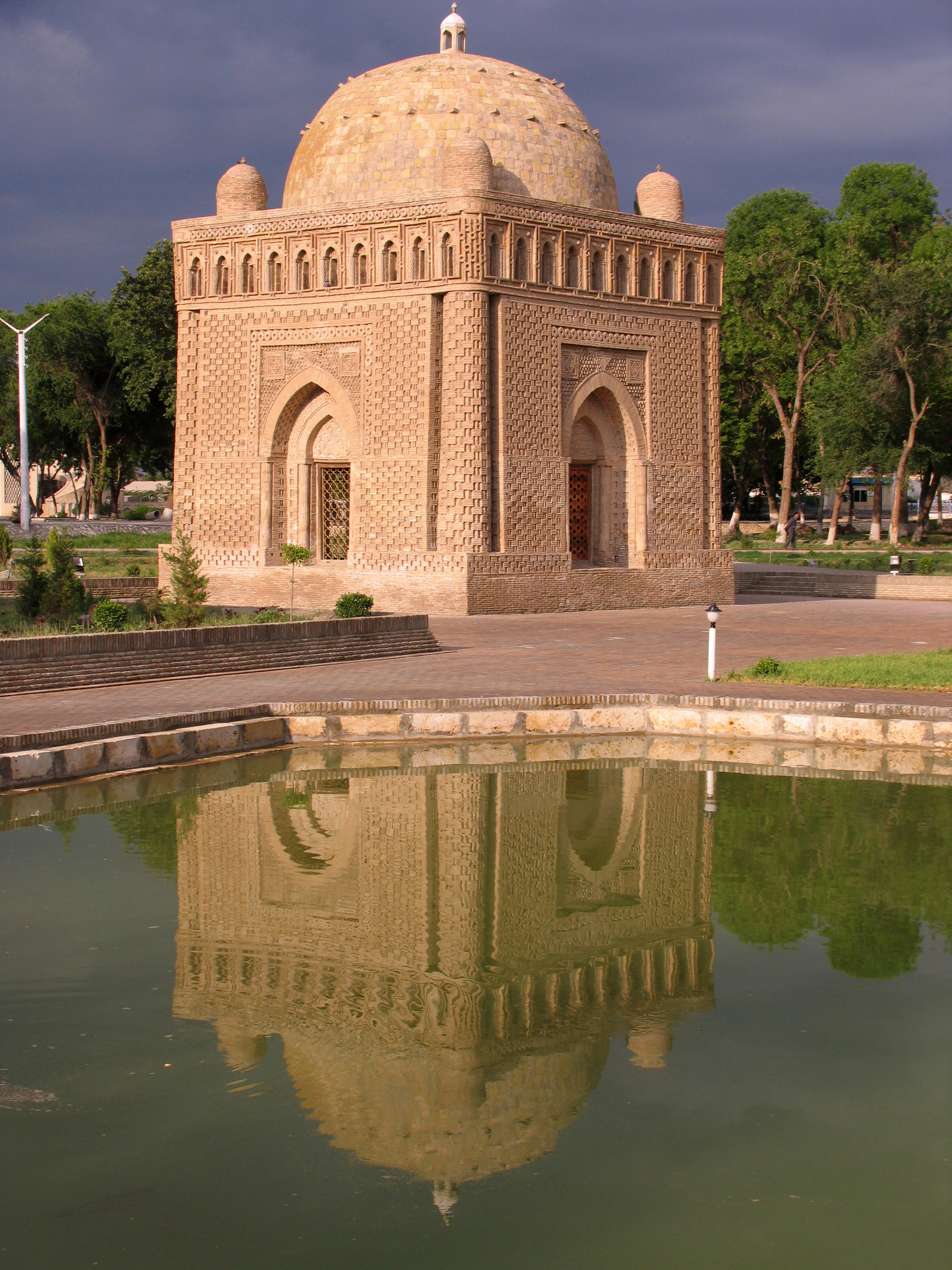 Ismael Samani Mausoleum Gardenvisit.com