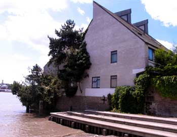 Johnsons Drawdock