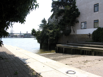 Johnsons Drawdock