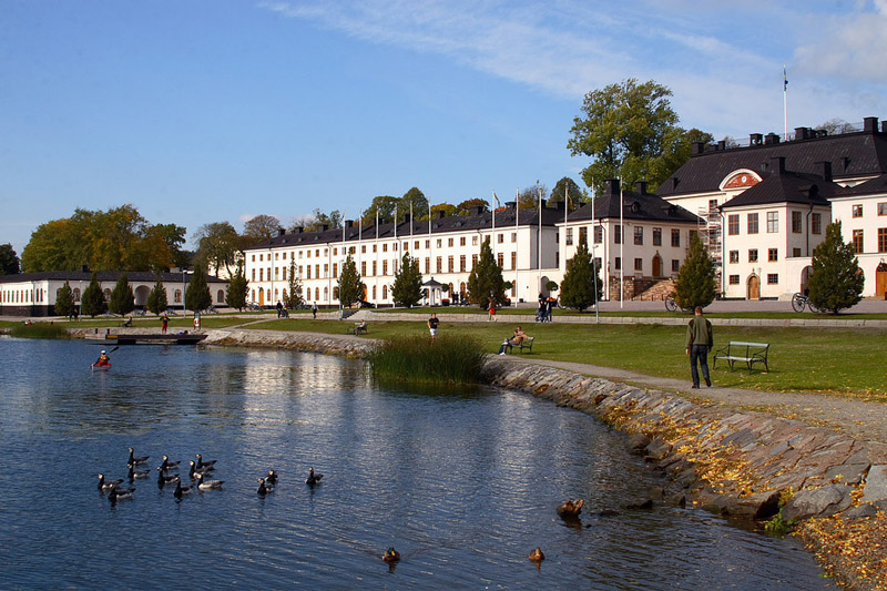 Karlbergs Slott, Sweden