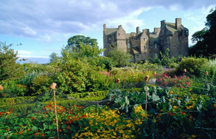 Kellie castle nts