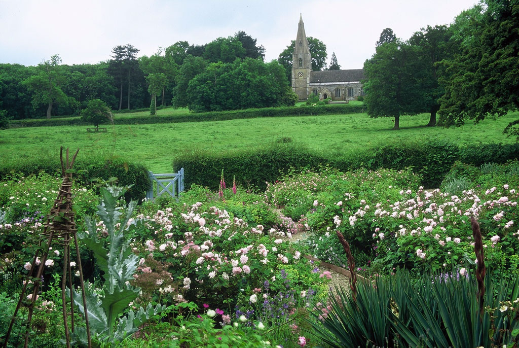 Kelmarsh Hall Gardens