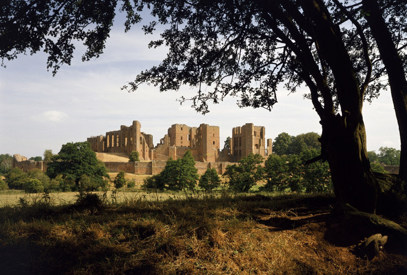Kenilworth Castle Garden