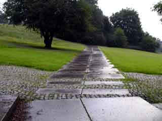 Kennedy memorial garden1