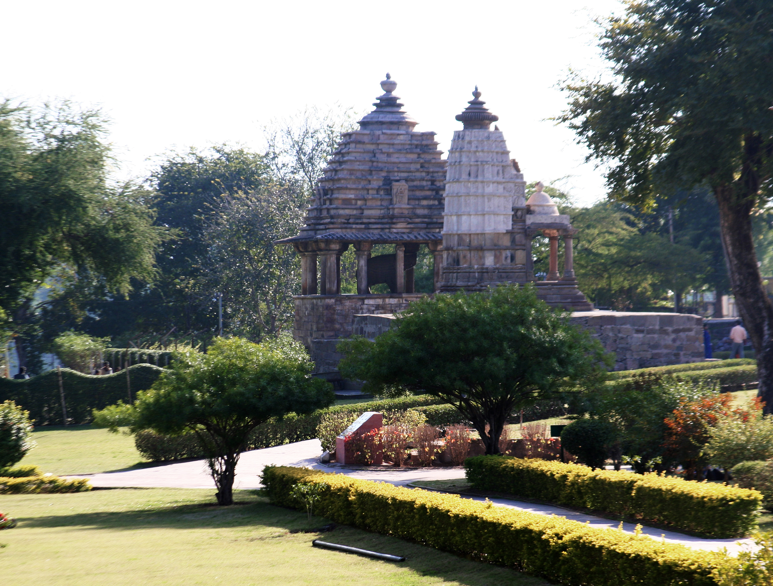 Khajuraho Temples Gardenvisit.com
