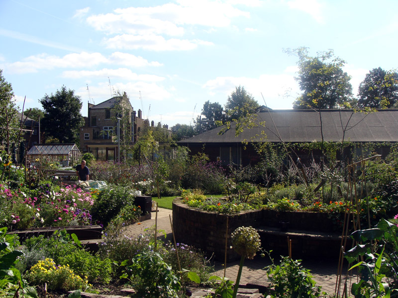King Henry's Walk Garden, London