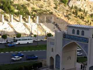 Koran gate shiraz2