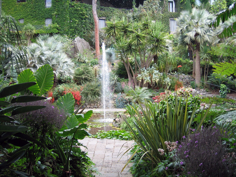 Fountain, La Mortella