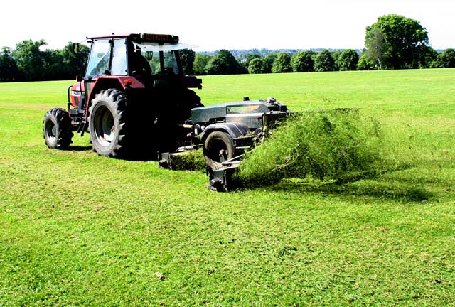Landscape planning gang mower