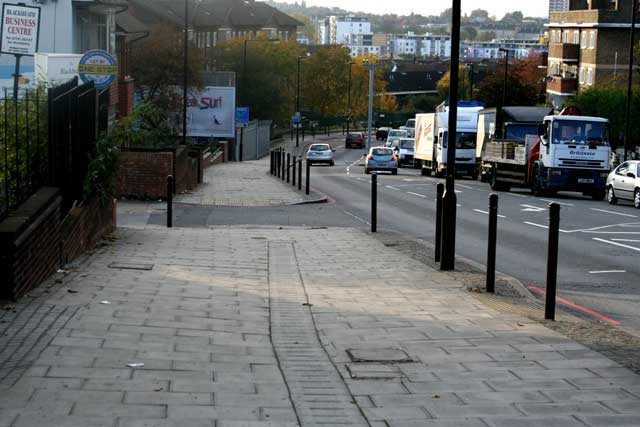 Landscape planning wide footpath