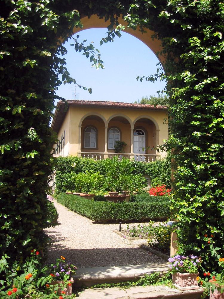 Le Balze Garden, Tuscany