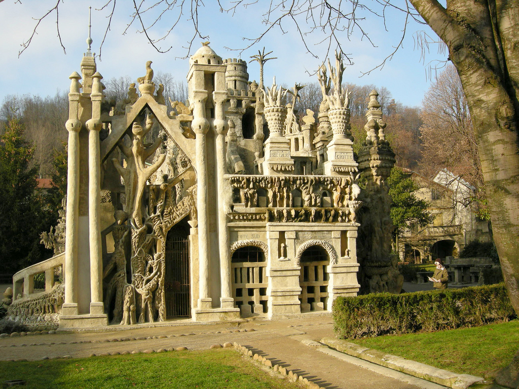 Le Palais Idéal Du Facteur Cheval Christiane Bettens