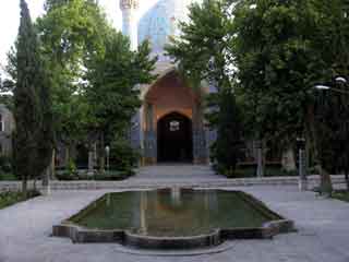 Madrasah ye chahar bagh2
