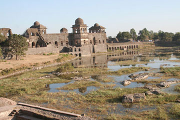 Mandu gardens2