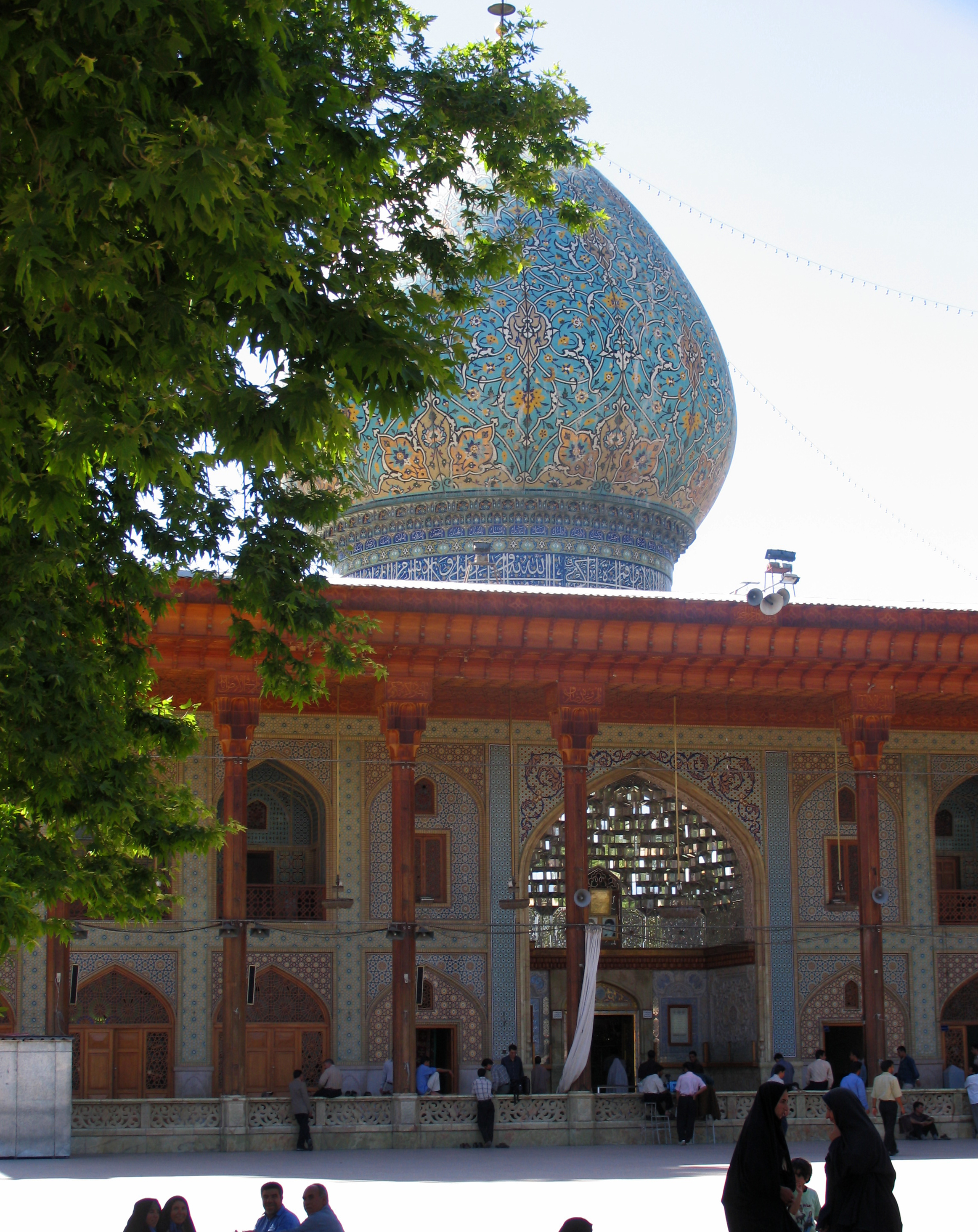 Mausoleum Shah e Cheragh Gardenvisit.com