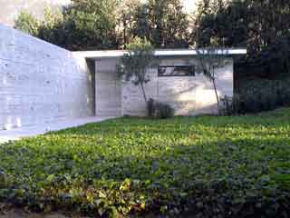 Mies van der rohe garden2