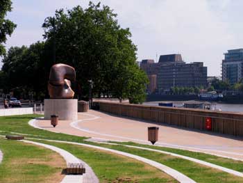 Riverside Walk Gardens