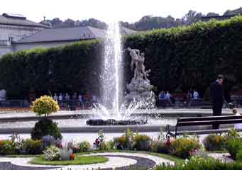 Mirabell garden1
