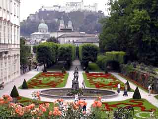 Mirabell garden2