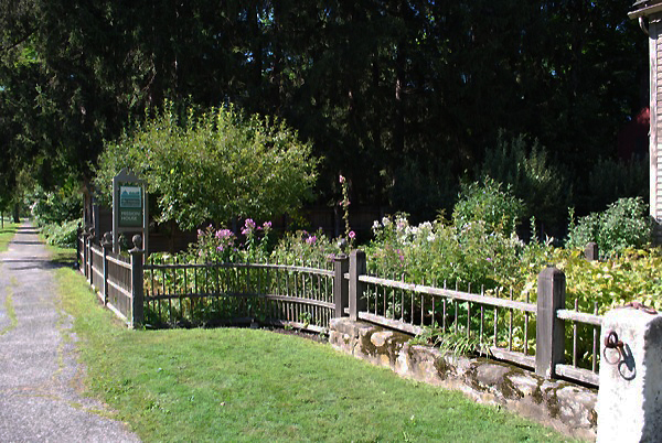 Mission House and Garden Reziemba