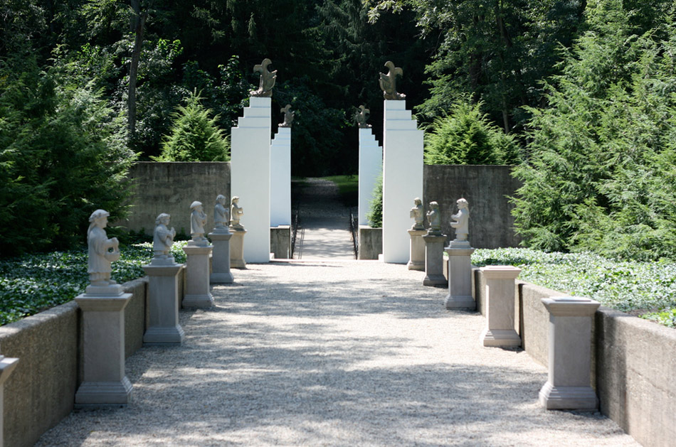 Avenue of Chinese Musicians, Monticello Garden