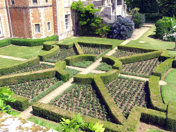 Mottisfont Abbey Garden