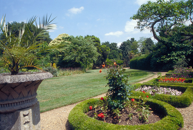 Myddelton House Gardens, Enfield
