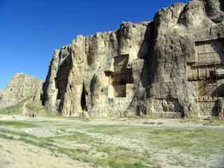Naghshe rostam1