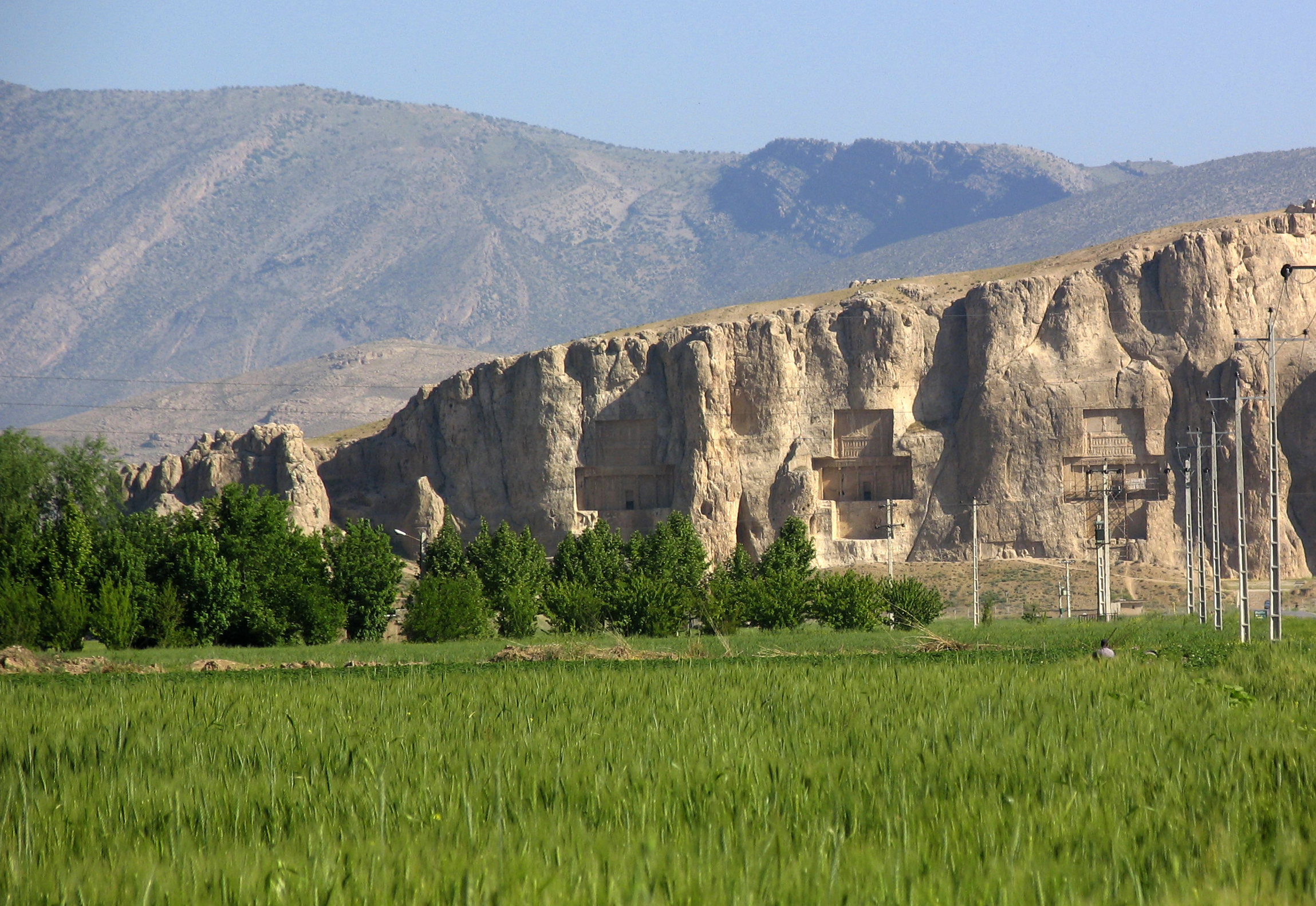Naqsh-e-Rustam Gardenvisit.com